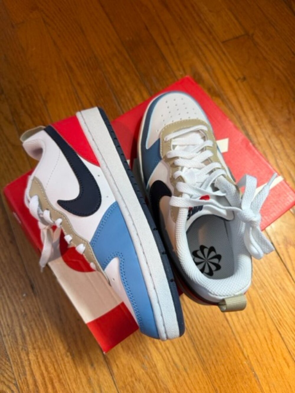 Nike Court Borough low recraft NWB sneakers 4Y